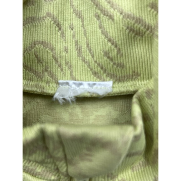 Gymshark Women's ADAPT ANIMAL SEAMLESS CROP TOP 1/2 ZIP Yellow Size S - Picture 8 of 8